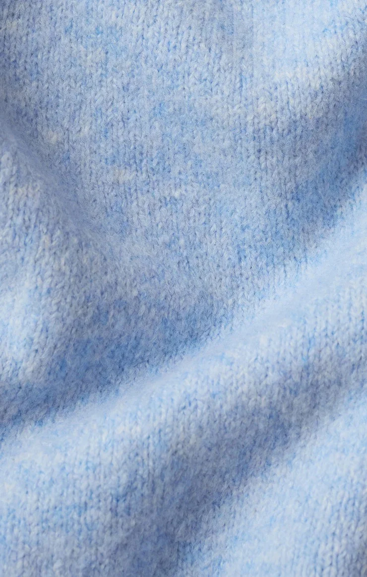 Coming Up Sweater Blue Light - Image 3