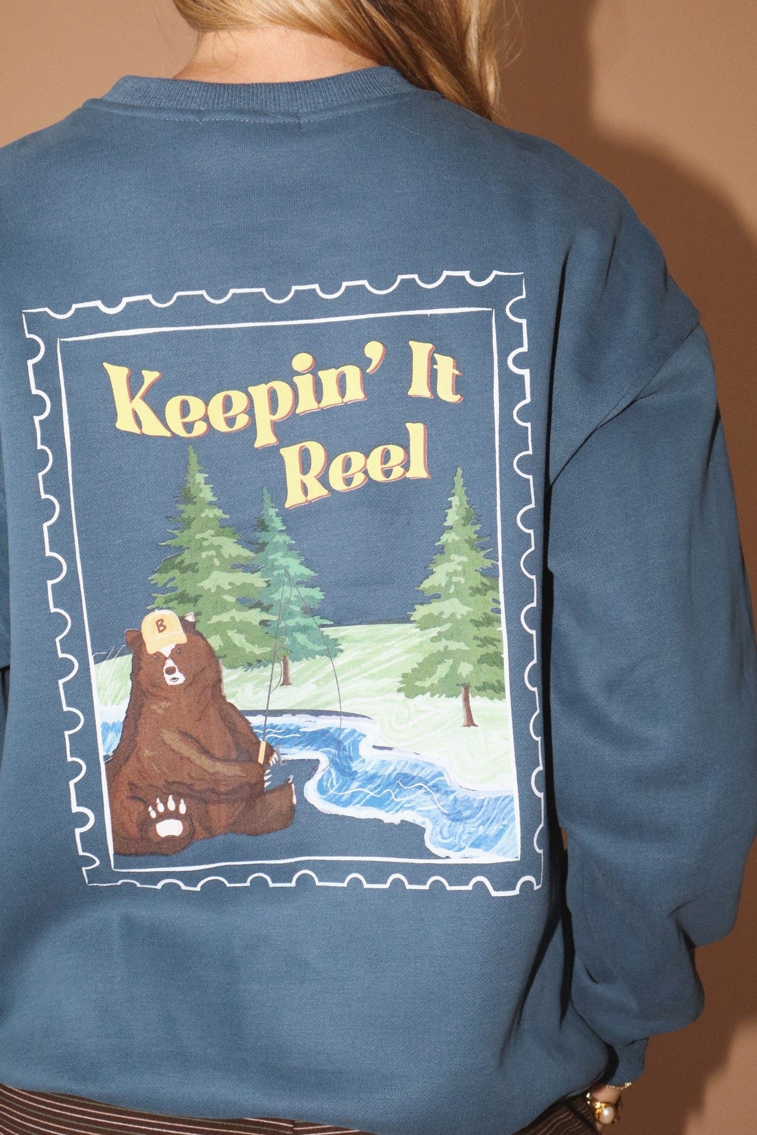 Keepin' It Reel Sweatshirt Vintage Navy - Image 4