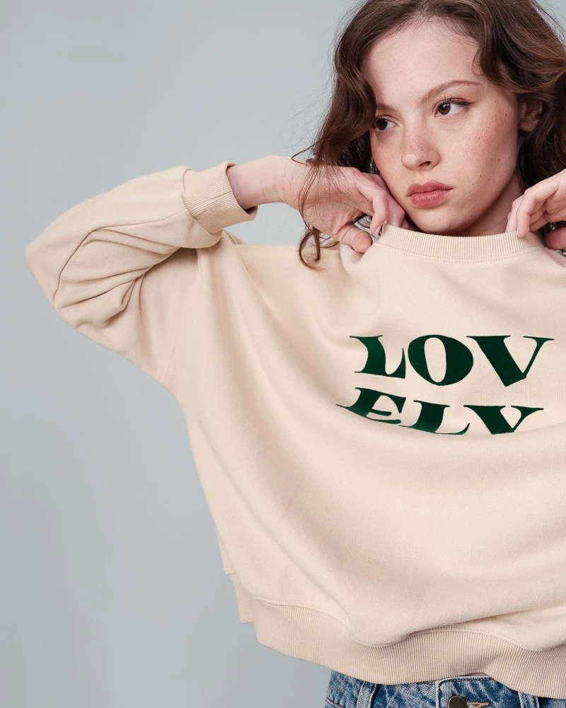 Nigel "Lovely" Sweatshirt Beige - Image 4